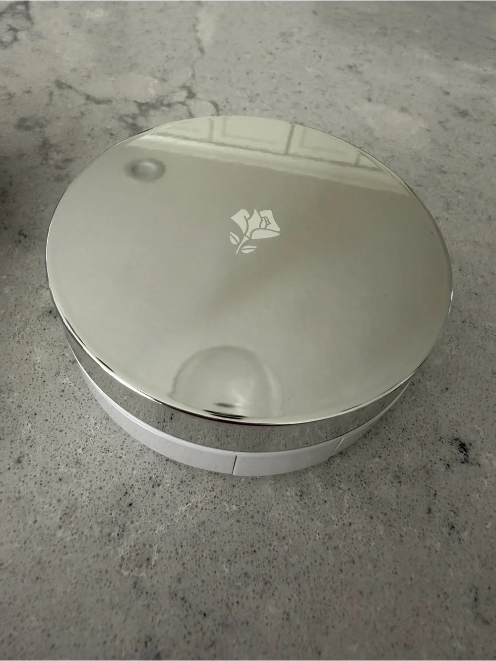 Lancôme Miracle Cushion Foundation 250 Bisque W color